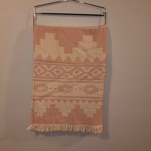 Jilly Box Summer Tofino Towel